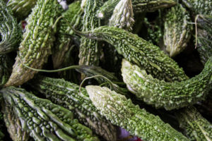 Zucchinis auf einem Marktstand in Port Louis, Mauritius