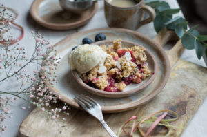 Rhabarber Crumble glutenfrei laktosefrei