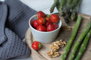 Spargel_Erdbeer_Salat_mit_Quinoa