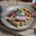 Rezept für herzhafte, glutenfreie Waffeln mit Käse und Petersilie
