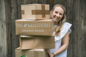 Kisten mit glutenfreien Backwaren