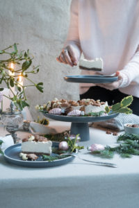Raw-Kuchen - perfekt für die weihnachtliche Kaffeetafel