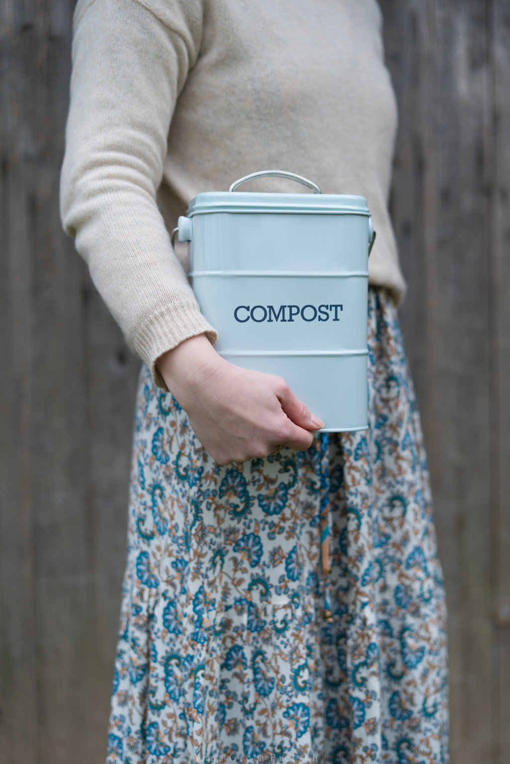 Ein Kompostbehälter kann auch zu einem nachhaltigeren Lebensstil beitragen