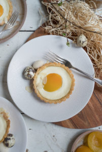 Tartelette mit Schmand und Aprikose