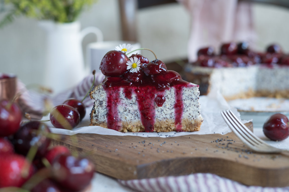 Rezept Mohn-Cheesecake mit Kirschen