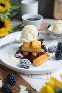 süße Polenta-Schnitten mit Eis