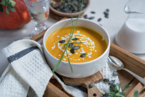 Suppe mit Hokkaido und Kokosmilch