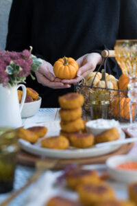 kleiner Zierkürbis, orange