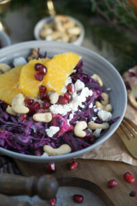Rotkohlsalat mit Orange und Granatapfel