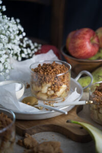 Crumble aus Keksresten