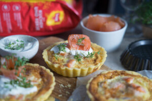 Mini-Quiche mit Räucherlachs
