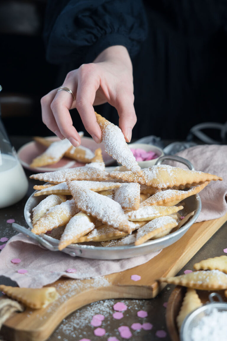 rheinische_Mutzen_glutenfrei_mit_Puderzucker - glutenfreiumdiewelt.de