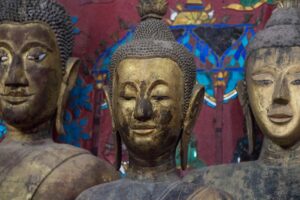 Buddhastatue in Tempel, Laos