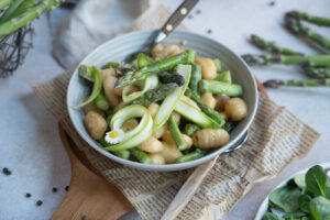 Rezept: Gnocchi-Spargel Pfanne