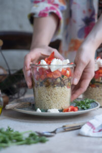 Super zum Mitnehmen: Quinoa-Antipasti Salat