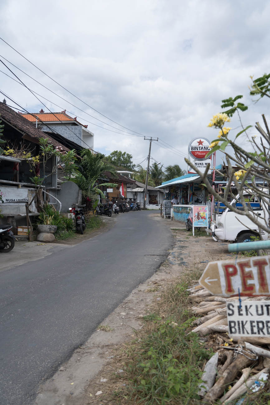Straße auf Nusa Lembongan