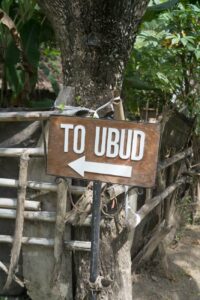 To Ubud - Wegweiser