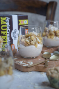 Dessert mit Zimtcreme und Bratapfel