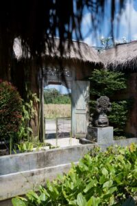 Eingang WS Art School, Bali