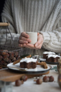 Kaffeetafel mit Brownie-Zimtstern