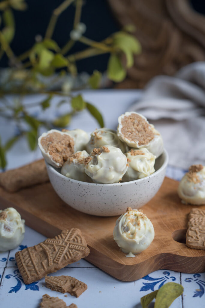 Spekulatius-Marzipan Pralinen - www.glutenfreiumdiewelt.de