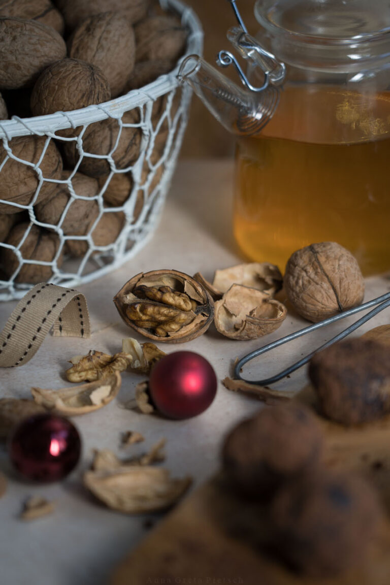 Walnuss_geknackt_weihnachtlich - glutenfreiumdiewelt.de