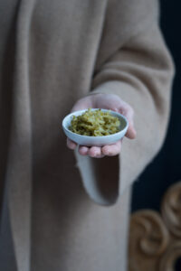 geraspelte Gewürzgurken