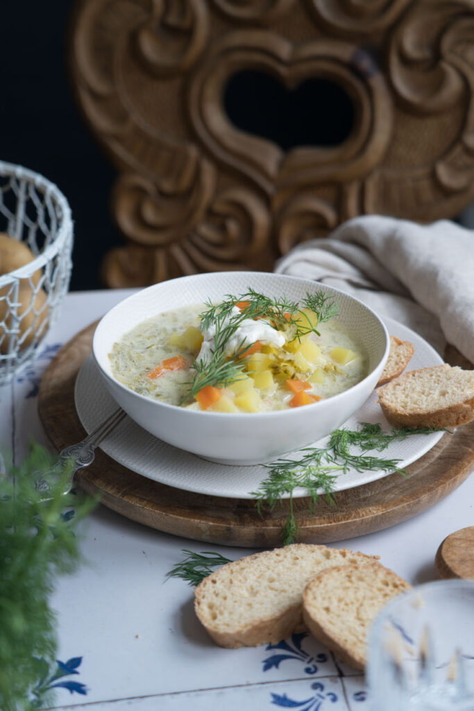 Zupa Ogórkowa - saure Gurkensuppe I www.glutenfreiumdiewelt.de