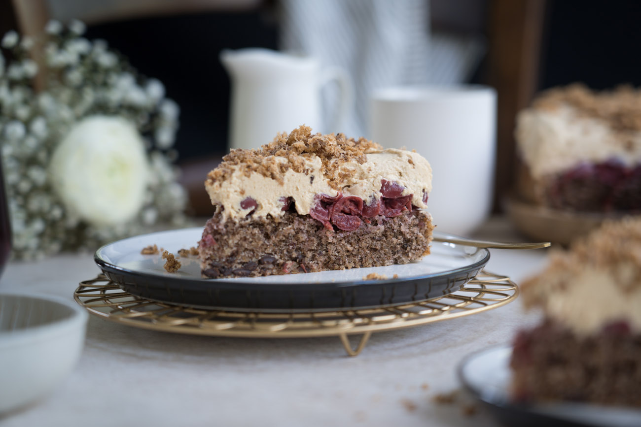 Einfache Nuss-Mokka-Torte - glutenfreiumdiewelt.de