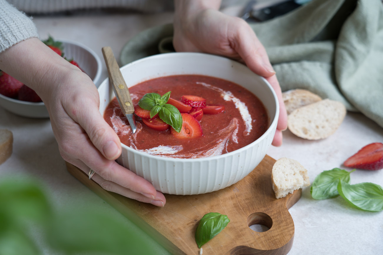 Tomaten-Erdbeer-Suppe, glutenfrei I www. glutenfreiumdiewelt.de