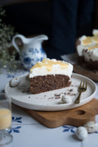 Nusskuchen mit Eierlikör