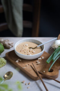 Cremige Erdnusssoße