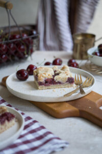 Kirschkuchen mit Streuseln