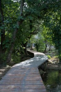 Holzstege in Krka
