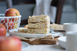 Apfel-Haferflocken-Schnitten