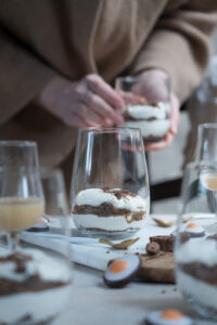 Schichtdessert mit Eierlikör