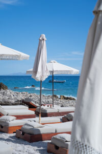 Sonnenschirme am Strand