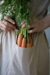 Karotten mit Grün