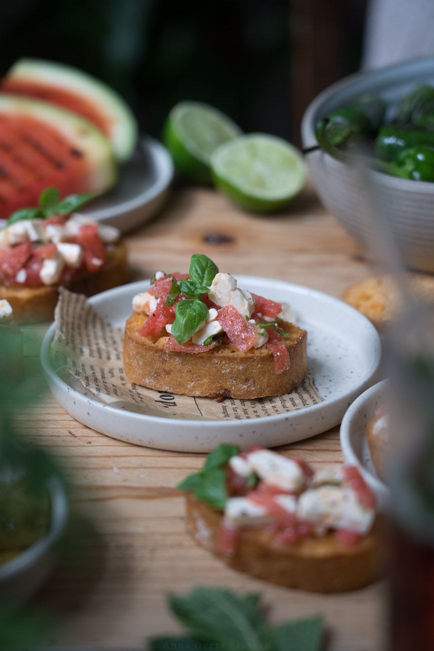 Bruschetta mit Wassermelone