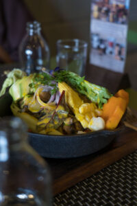 Heißes Ceviche aus Gemüse im El Jardin in Cusco.