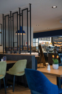 Der Blick in das Cafe der Bäckerei Krimphove in Münster Wolbeck.